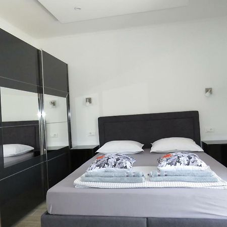 Hotel Lux Dalmatia I & R Makarská Exteriér fotografie