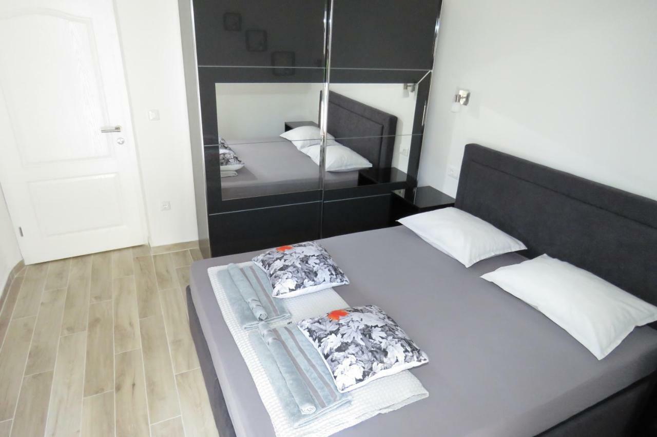 Hotel Lux Dalmatia I & R Makarská Exteriér fotografie